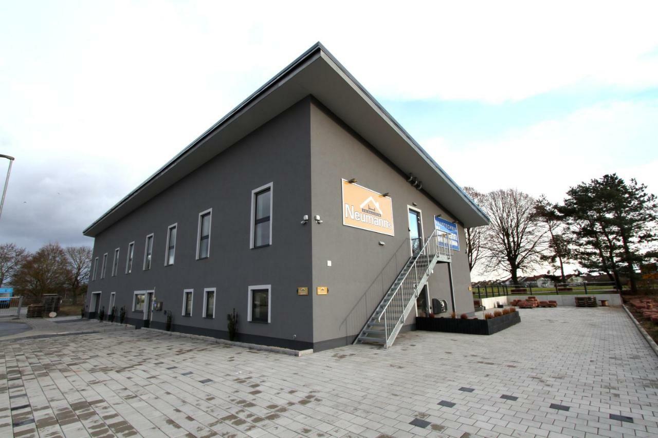 Neumann'S Uebernachten Plankstadt Bagian luar foto